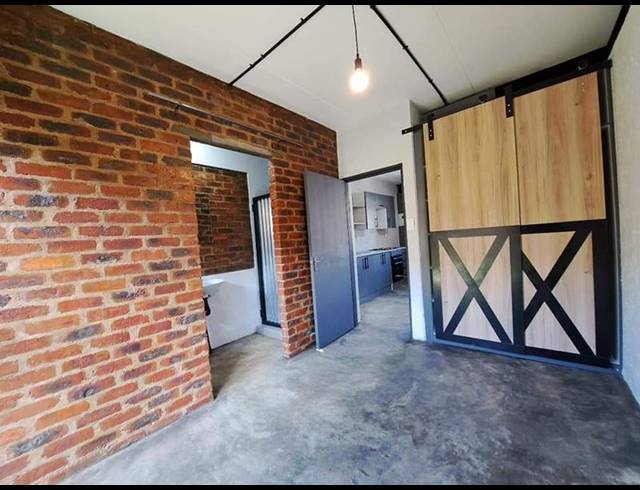 1 BEDROOM PROPERTY TO RENT IN BULT WEST